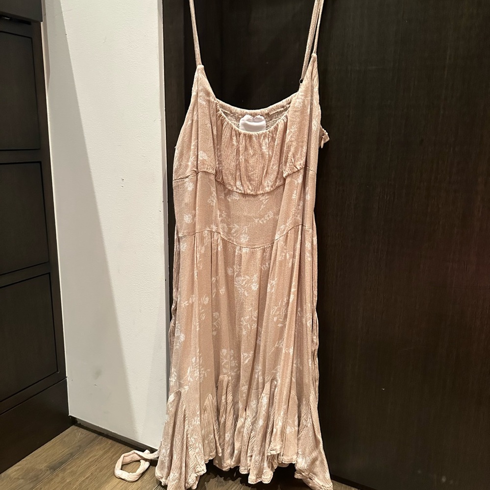 Skylar and Madison brown dress with white flowers